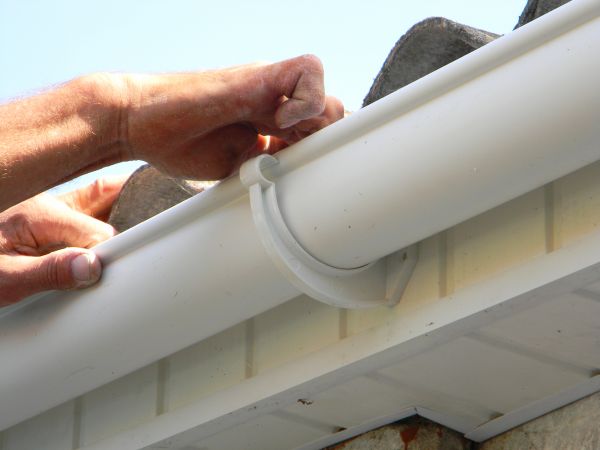 Plastic Gutter Repair in Moncks Corner